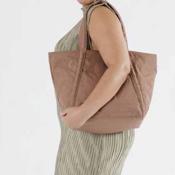 NWT Baggu Cloud Bag - Cocoa - Picture 3 of 3